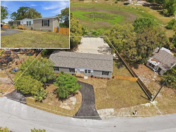 9533 ROUND LAKE DRIVE , WEEKI WACHEE, FL 34613