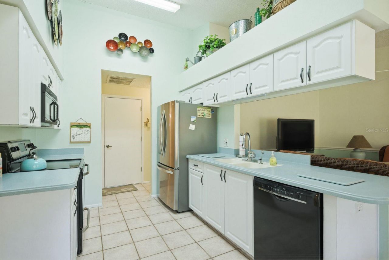 6542 Pine Walk Drive, New Port Richey, FL 34655 Photo