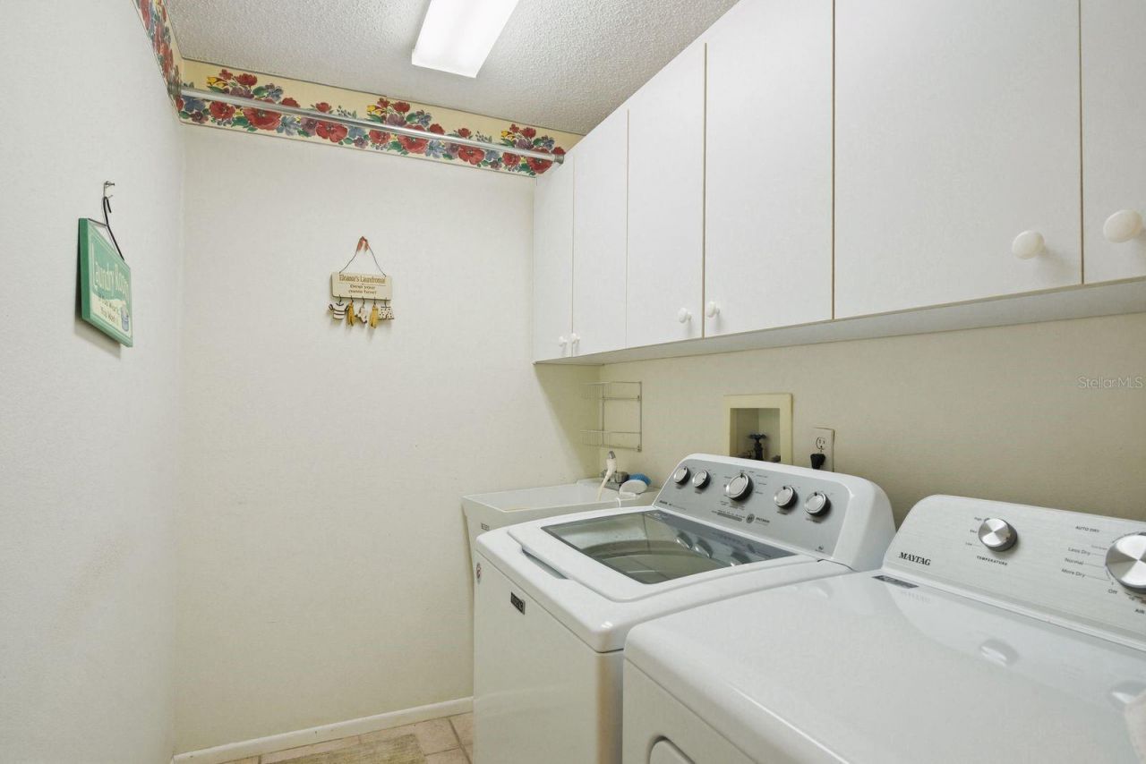 6542 Pine Walk Drive, New Port Richey, FL 34655 Photo