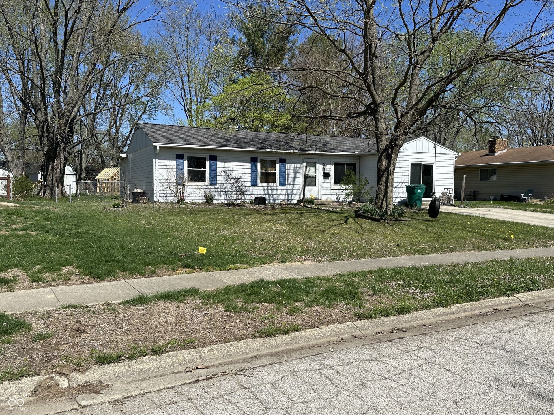 212 Maplebrook Drive, Brownsburg, IN 46112 Main Photo