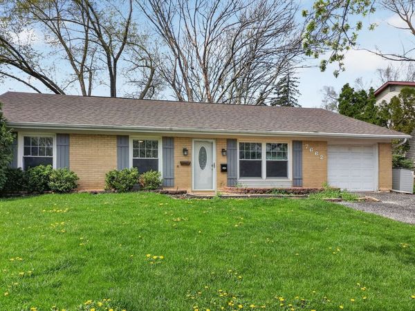 7662 Northway Drive , Hanover Park, IL 60133