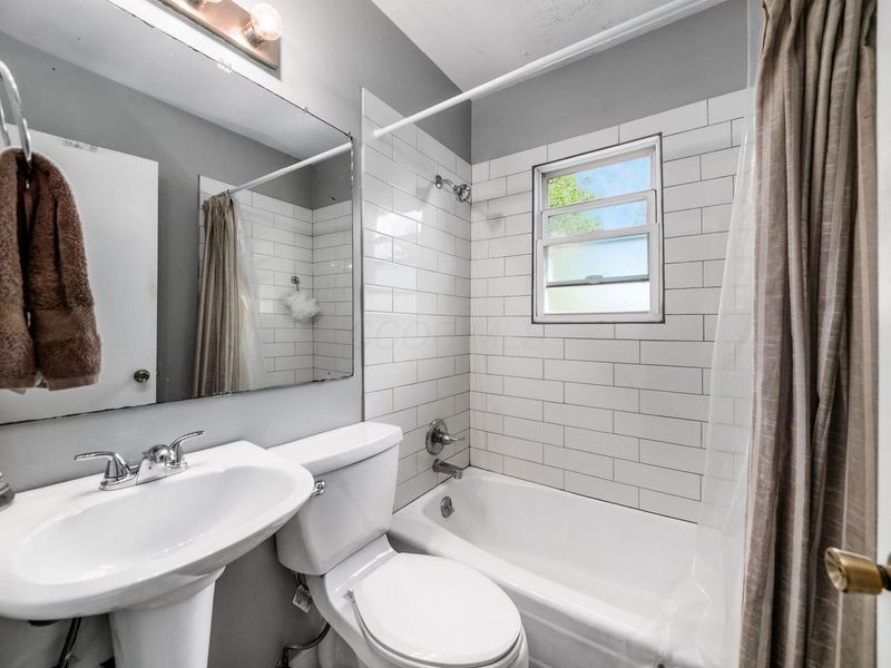 59-59.5 W Fifth Avenue , Columbus, OH 43201 Photo 36