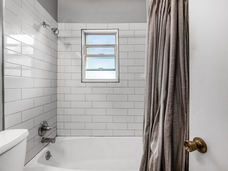 59-59.5 W Fifth Avenue , Columbus, OH 43201 Photo 37