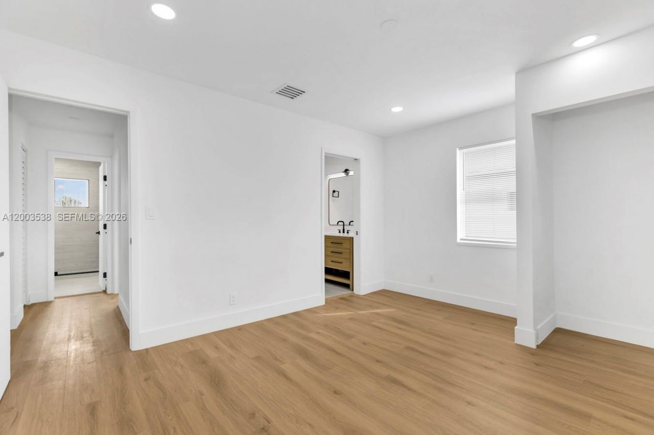 327 SE 2nd Ave, Dania Beach, FL 33004 Photo