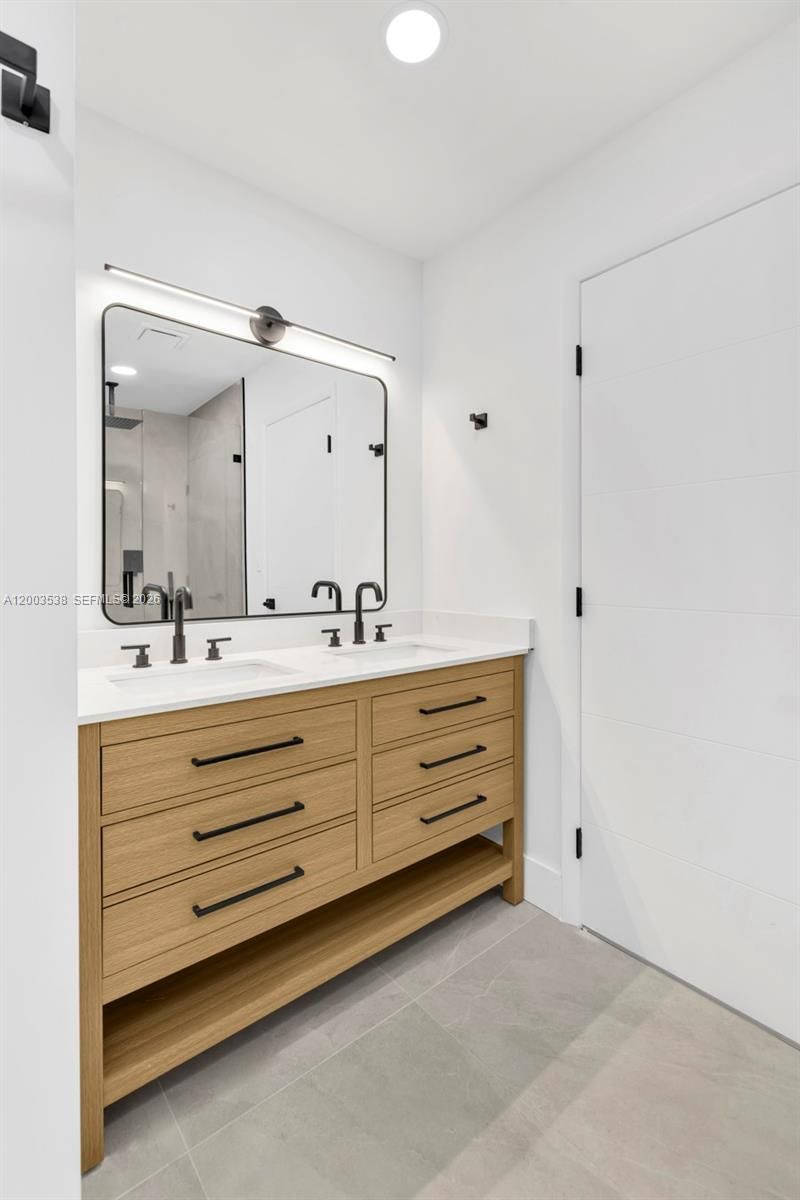 327 SE 2nd Ave, Dania Beach, FL 33004 Photo