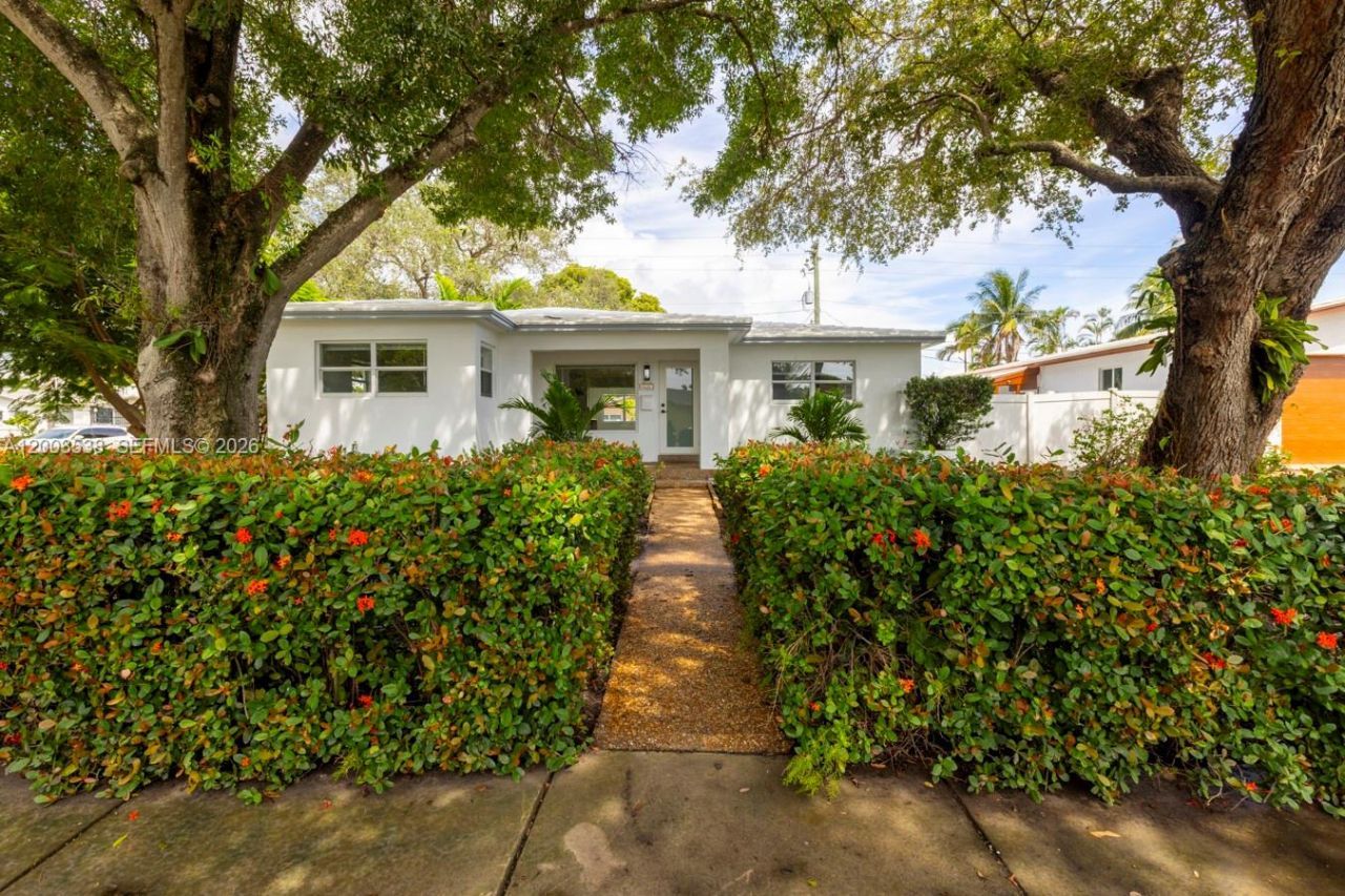 327 SE 2nd Ave, Dania Beach, FL 33004 Photo