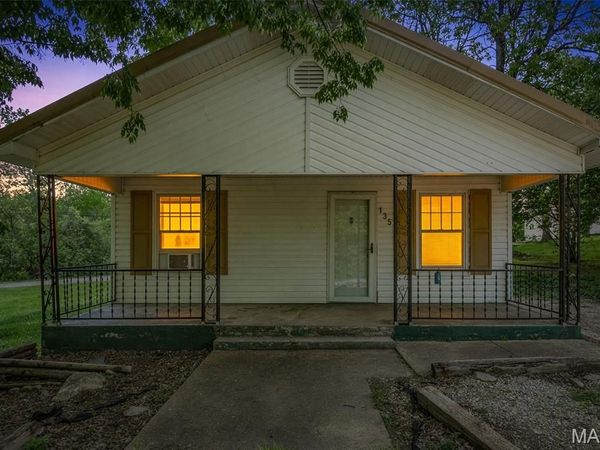 105 S Shaw Street , Park Hills, MO 63601