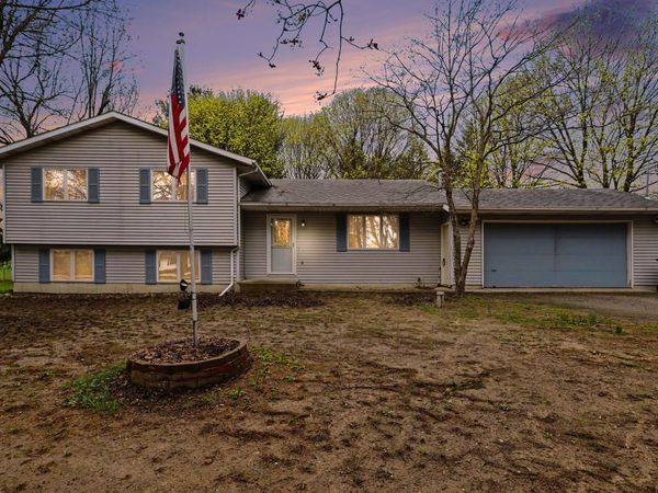 6955 Osborne Road, Delton, MI 49046