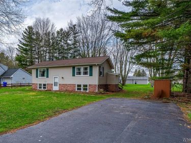 2526 Merritt Avenue , Newfane, NY 14108