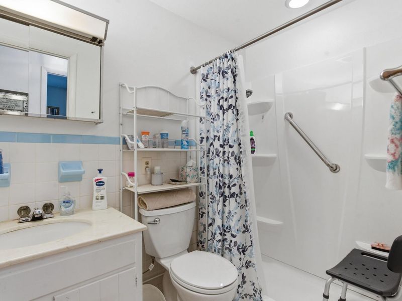 422 Sherwood Park Drive, Springfield, OH 45505 Photo 20