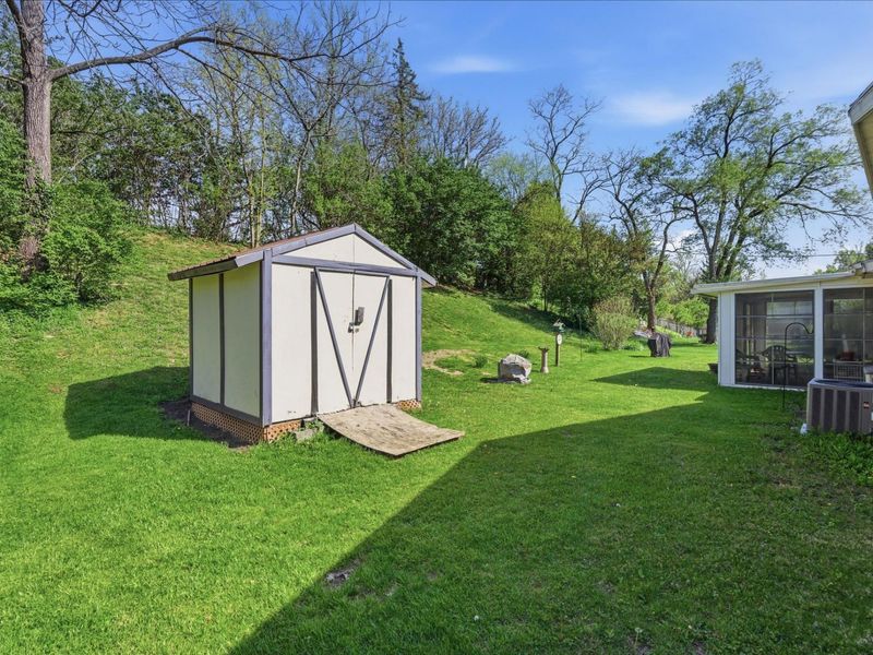 422 Sherwood Park Drive, Springfield, OH 45505 Photo 6