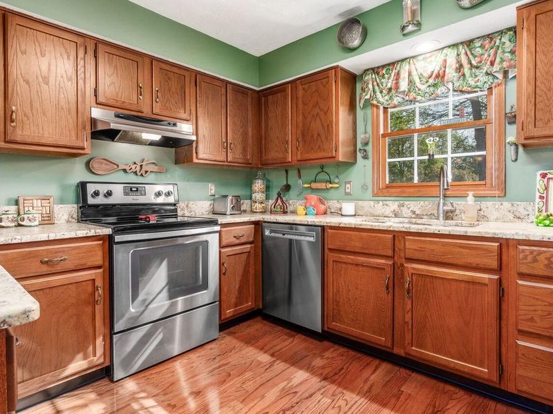 5228 Hialeah Court, Columbus, OH 43221 Photo 11