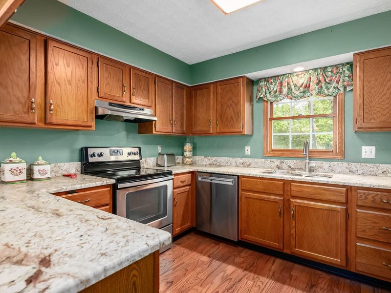 5228 Hialeah Court, Columbus, OH 43221 Photo 12