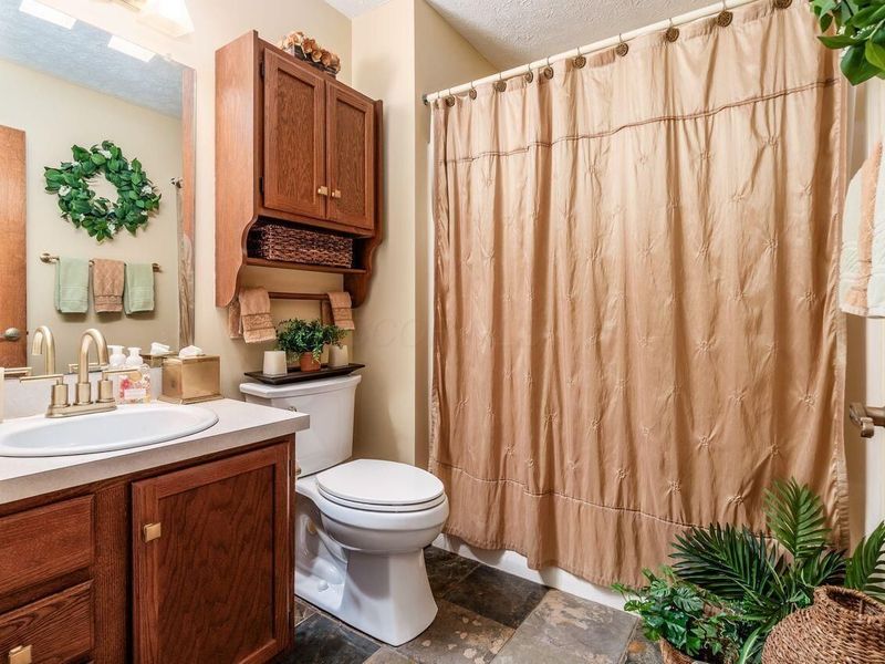 5228 Hialeah Court, Columbus, OH 43221 Photo 25