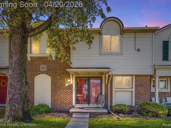 2057 W FRANKLIN Drive, CANTON, MI 48187