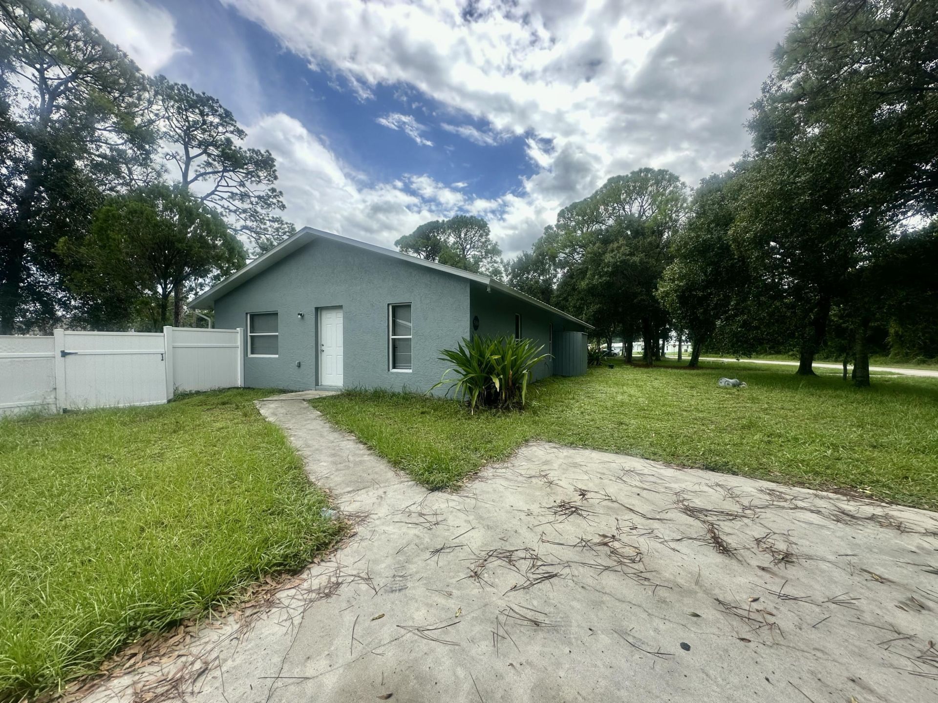5106 Sanibel Avenue, Fort Pierce, FL 34951 Photo