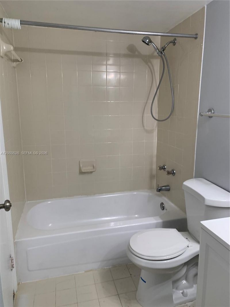 8500 SW 212th St , Unit 207, Cutler Bay, FL 33189 Photo