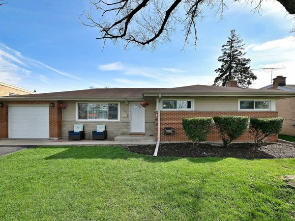 436 E Park Avenue , Elmhurst, IL 60126