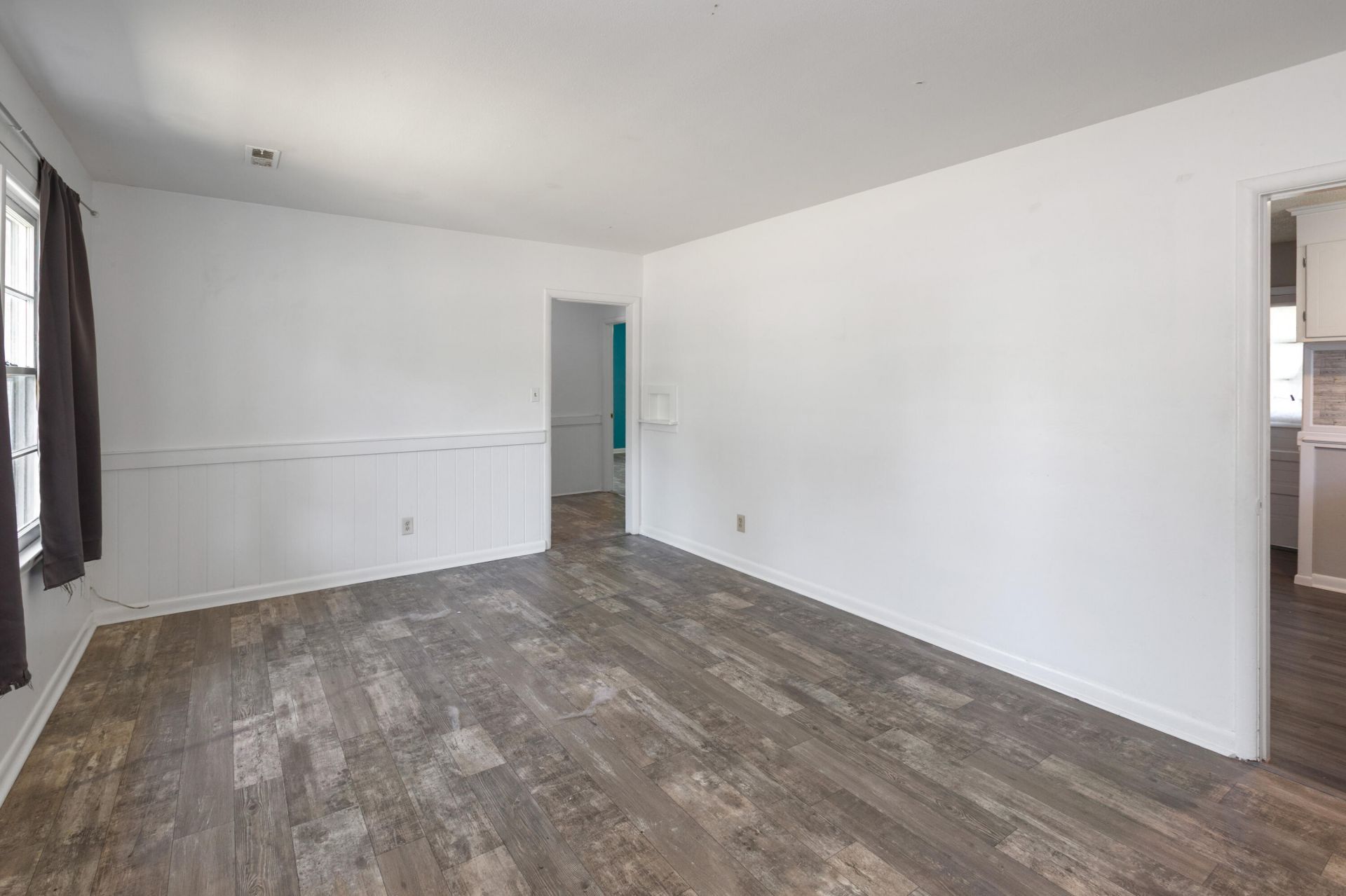 2313 Eagle Drive Photo 5