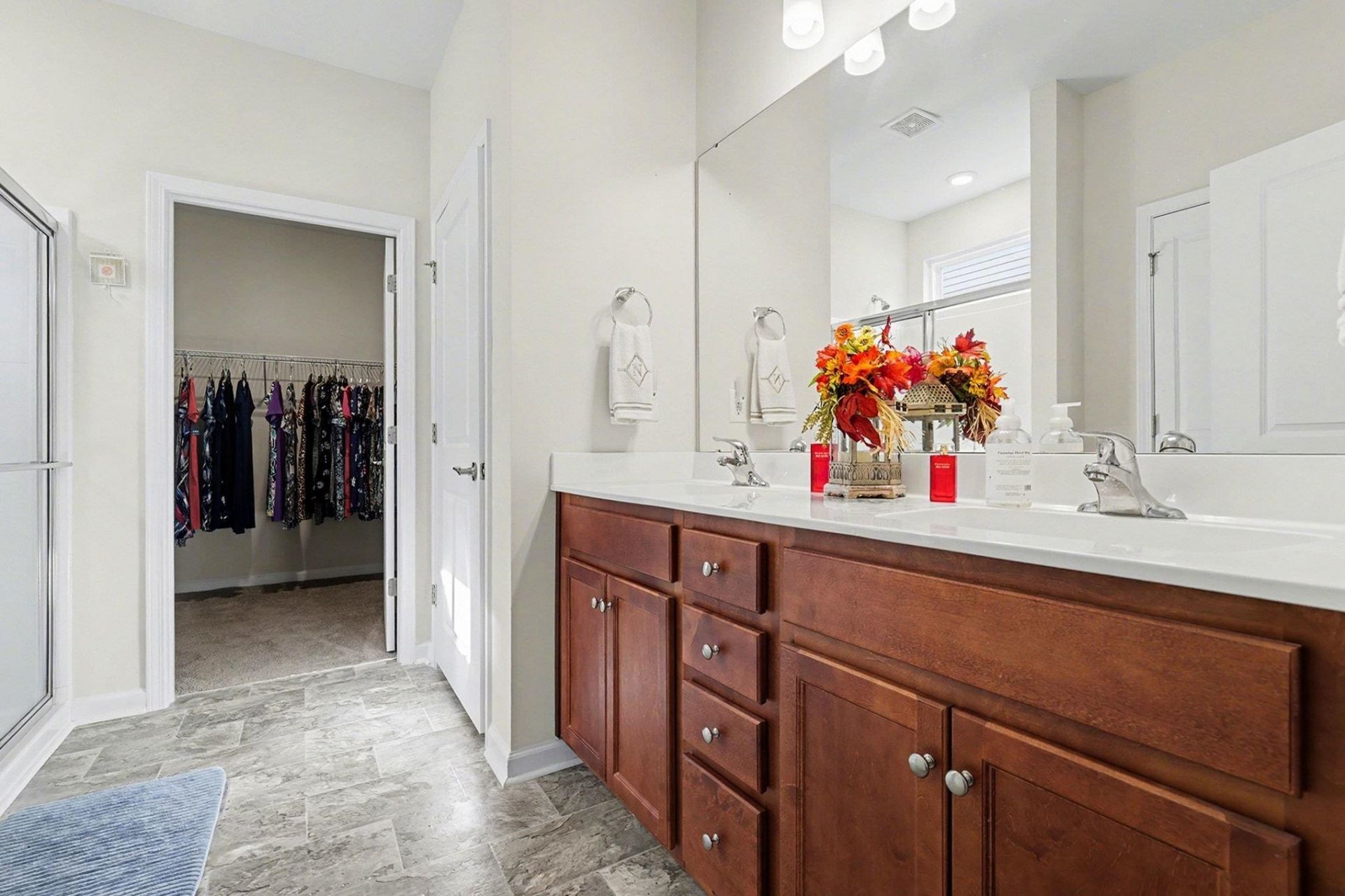 564 Shellbark Dr. Photo 18