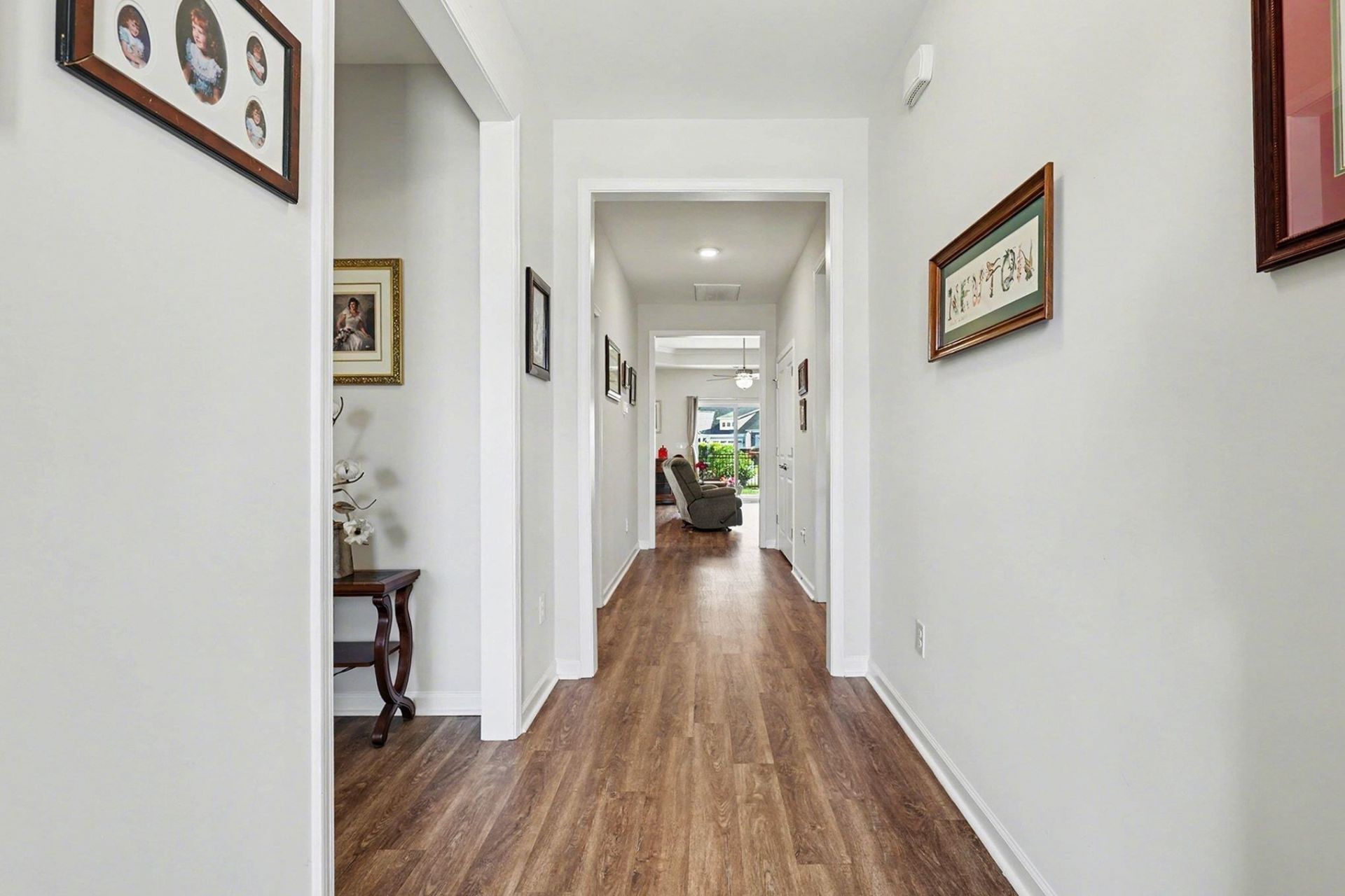 564 Shellbark Dr. Photo 7