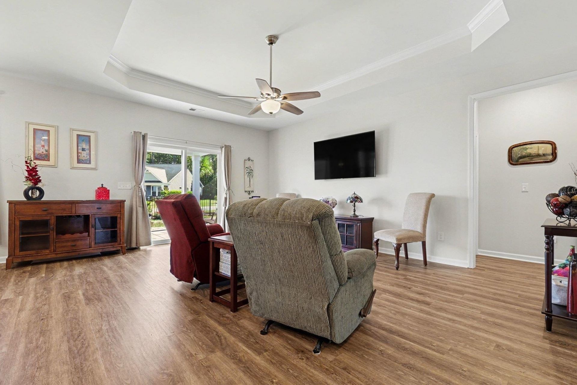 564 Shellbark Dr. Photo 9