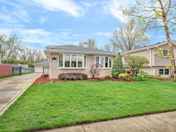 13808 Sandra Lane , Crestwood, IL 60418