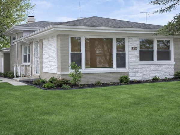 1396 Buffalo Avenue , Calumet City, IL 60409