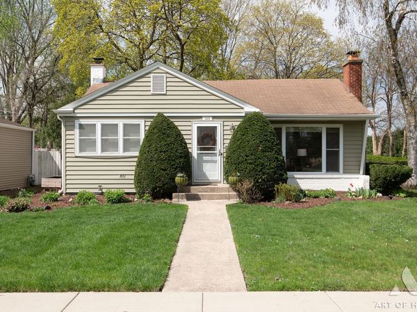 348 N Schiller Street , Palatine, IL 60067