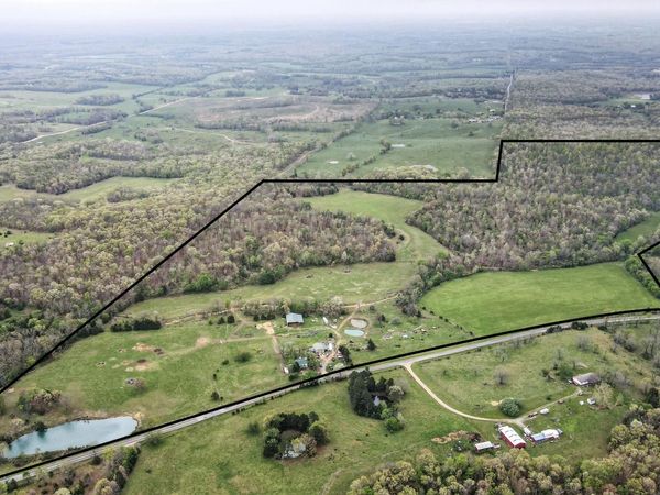 4420 State Route Dd, Willow Springs, MO 65793