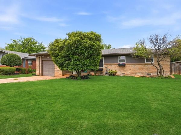 319 Cameron Drive, Altus, OK 73521