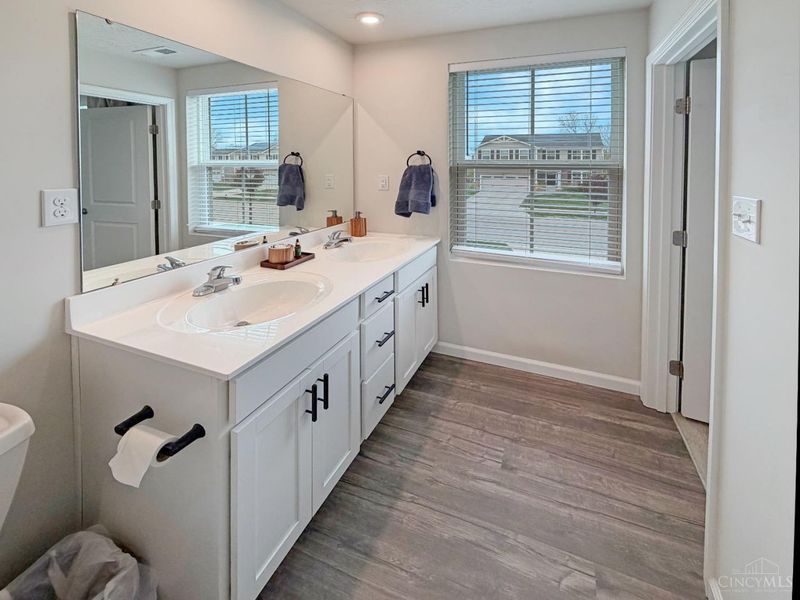 5730 Woodcreek Drive, Middletown, OH 45042 Photo 19