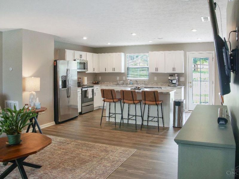 5730 Woodcreek Drive, Middletown, OH 45042 Photo 4