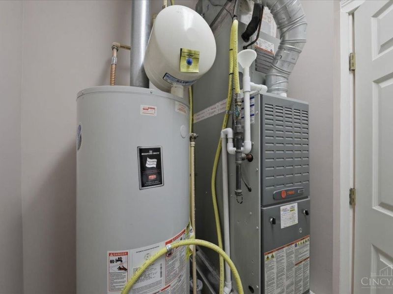 8038 Pinnacle Point Drive, Unit 103, West Chester, OH 45069 Photo 12