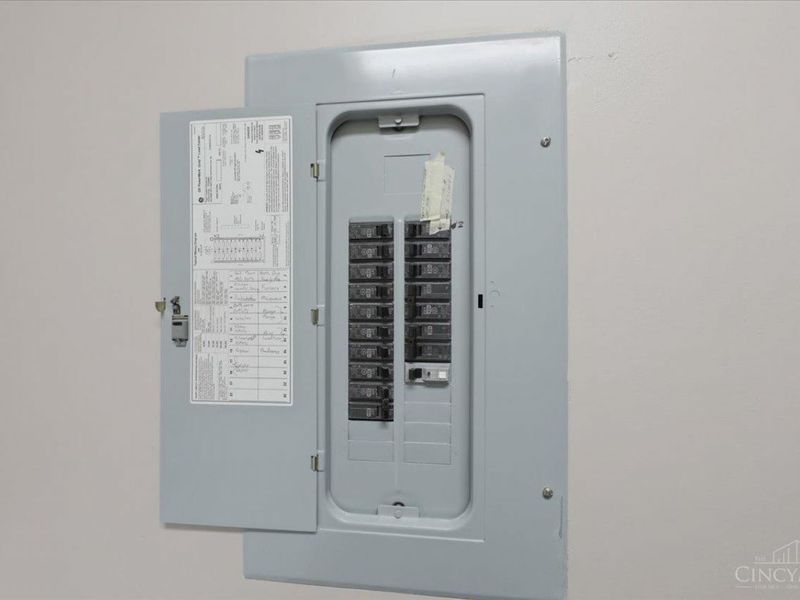 8038 Pinnacle Point Drive, Unit 103, West Chester, OH 45069 Photo 13