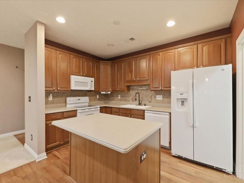 8038 Pinnacle Point Drive, Unit 103, West Chester, OH 45069 Photo 7