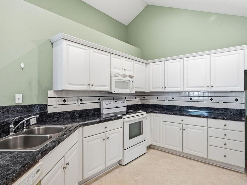 1562 Center Park Drive , Marion, OH 43302 Photo 12