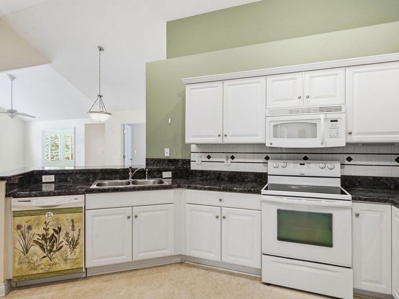 1562 Center Park Drive , Marion, OH 43302 Photo 13