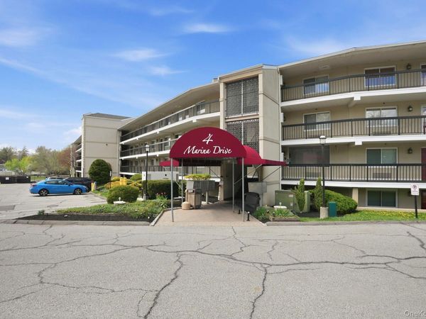 4 Marina Drive , Unit D2, Mahopac, NY 10541