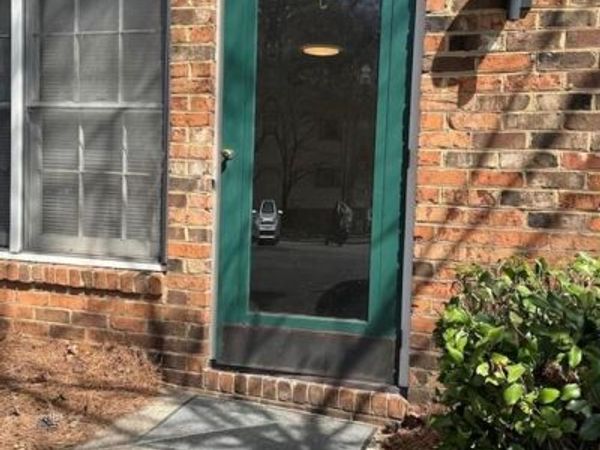 2810 Pelham Place , Unit F, Winston-Salem, NC 27106