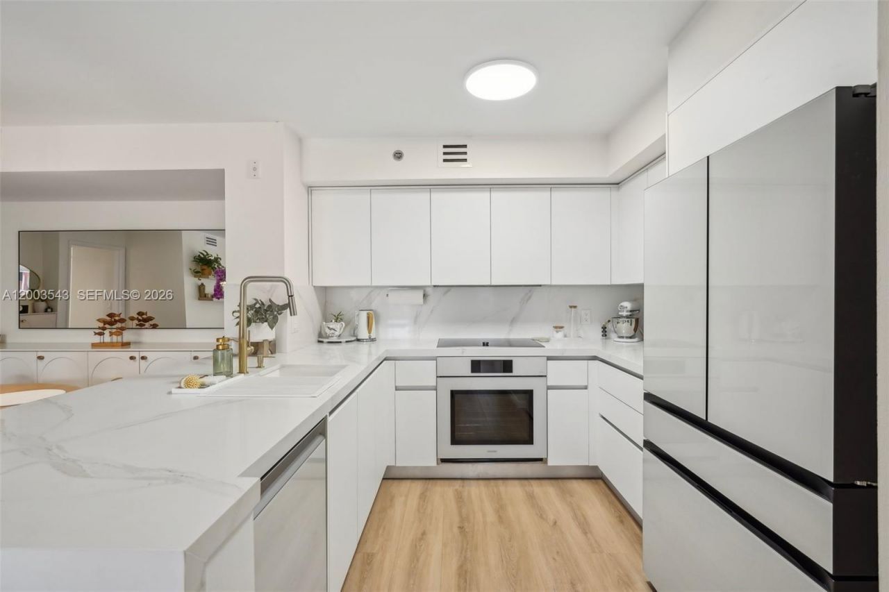 19701 E Country Club Dr , Unit 5603, Aventura, FL 33180 Photo