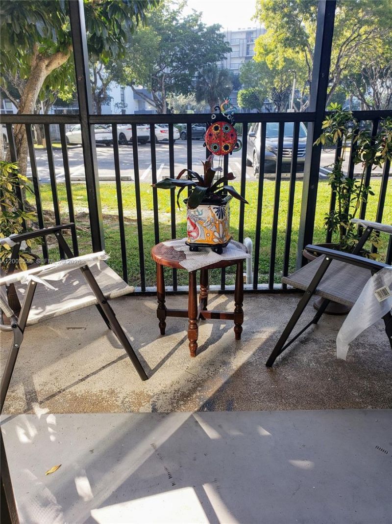3101 N Country Club Dr, Unit 101, Aventura, FL 33180 Photo