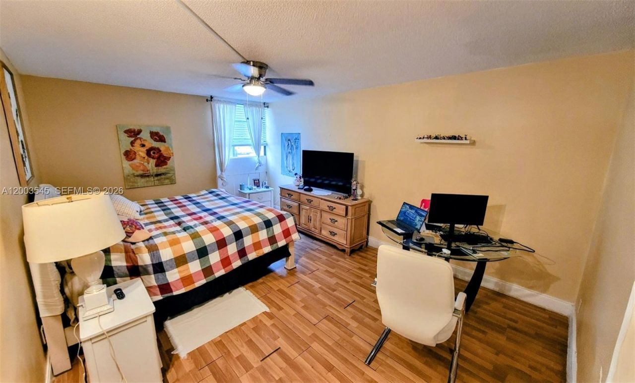 3101 N Country Club Dr, Unit 101, Aventura, FL 33180 Photo