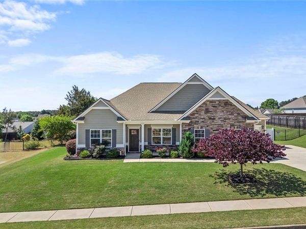 2216 Blackberry Court , Monroe, GA 30656