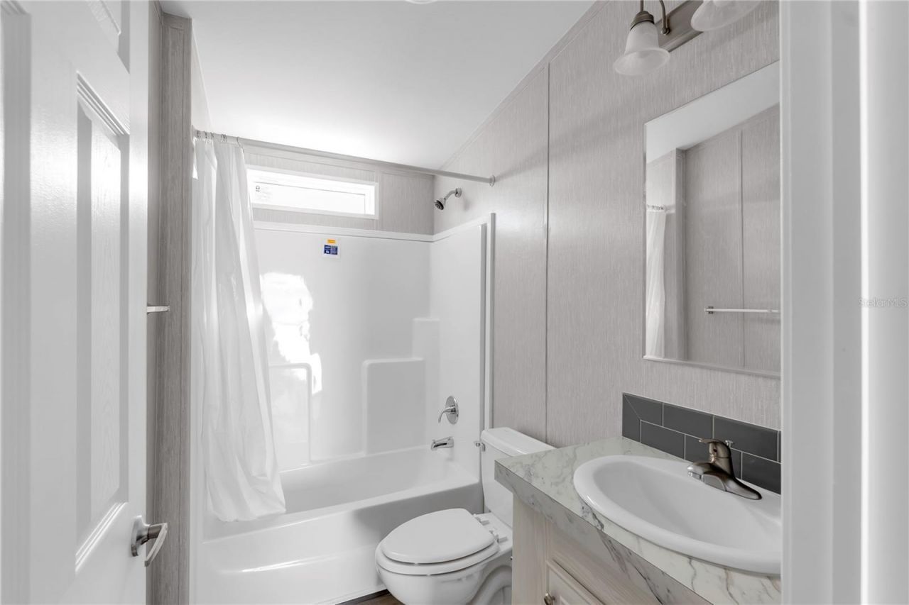 2107 Palma Sola Boulevard, Unit 13, Bradenton, FL 34209 Photo