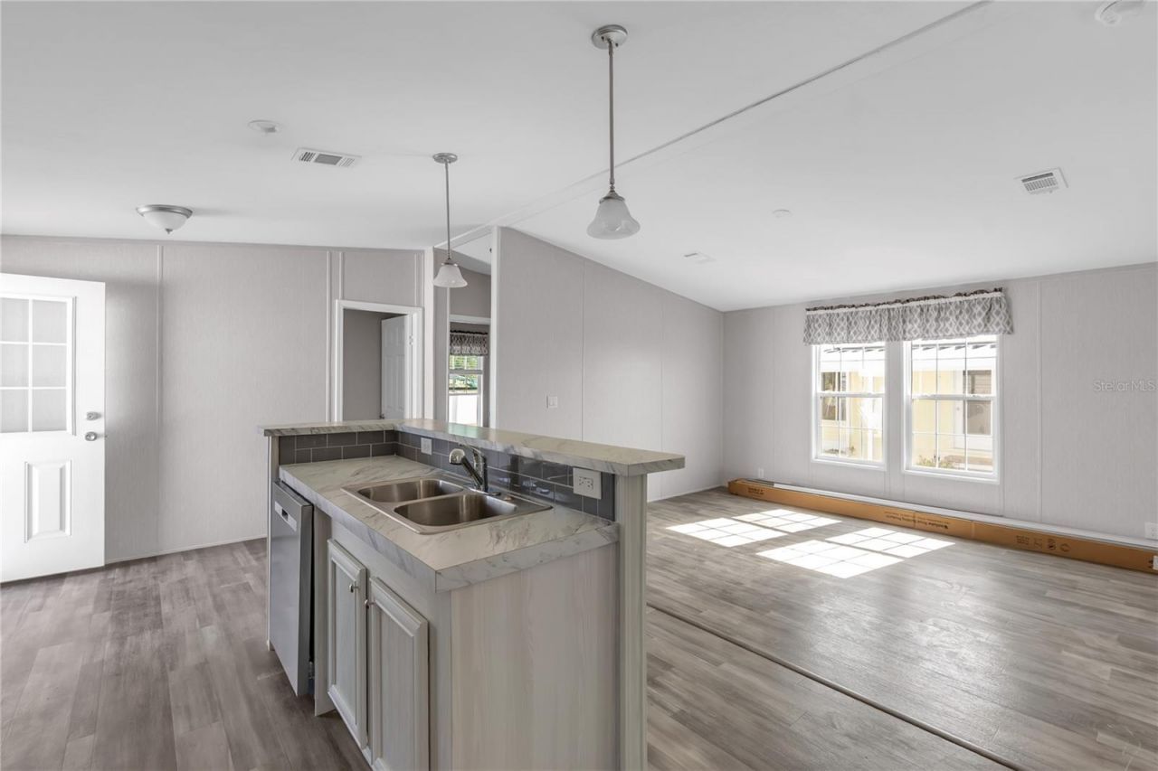 2107 Palma Sola Boulevard, Unit 13, Bradenton, FL 34209 Photo