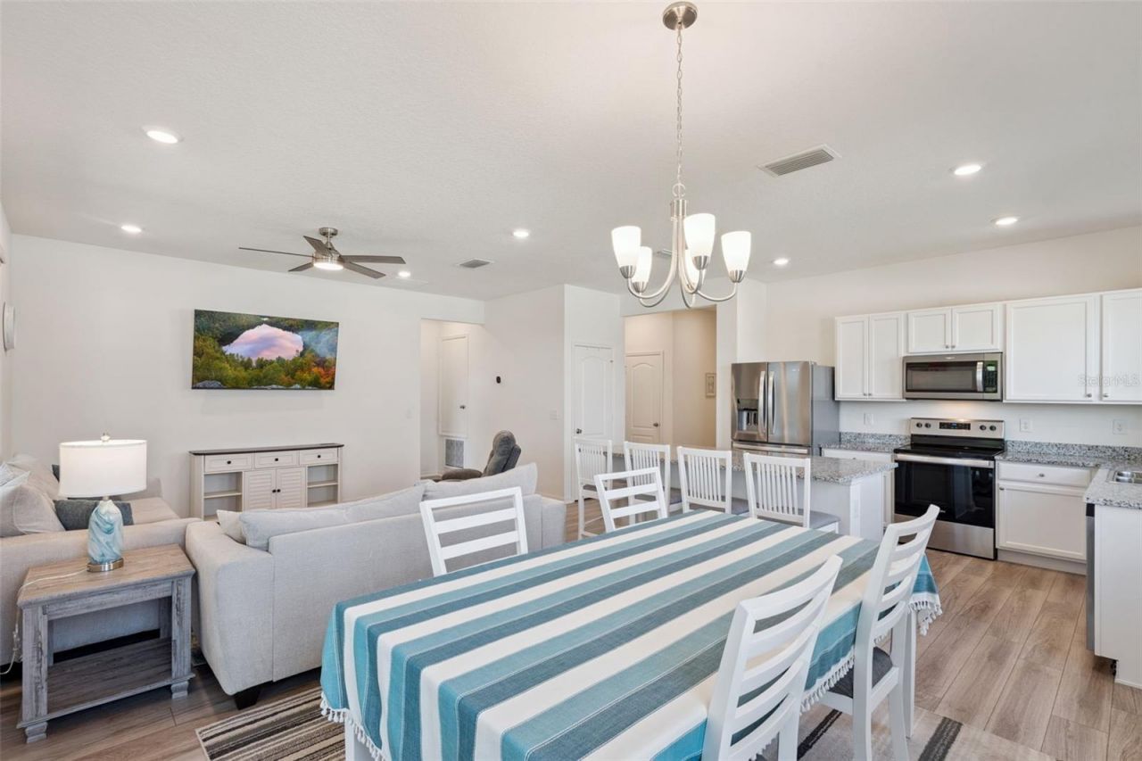 1682 Littleleaf Boxwood Loop, Mascotte, FL 34753 Photo