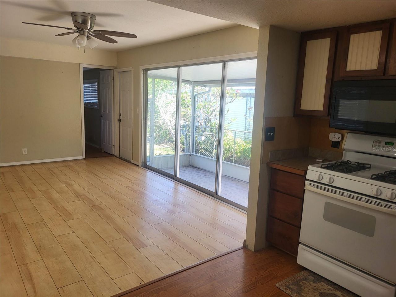 6580 Seminole Boulevard , Unit 727, Seminole, FL 33772 Photo