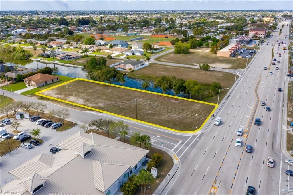 1531 NE 2nd St, Cape Coral, FL 33909 Photo