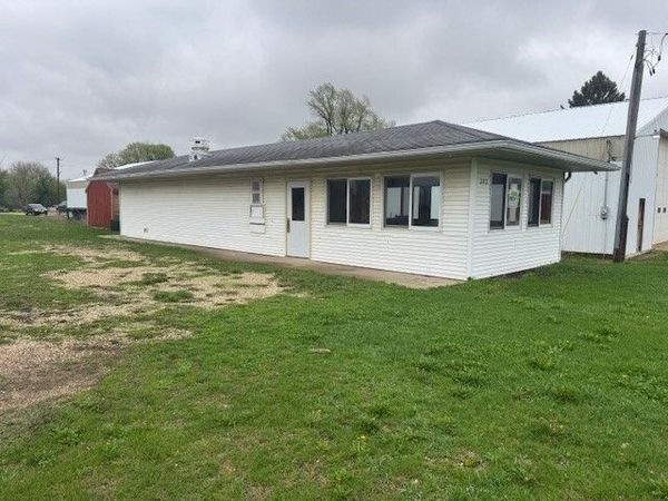 303 N Main Street , Ohio, IL 61349